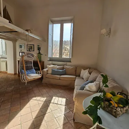 Bell' Antonio Sea View דירה *