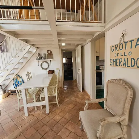 Bell' Antonio Sea View * מינורי
